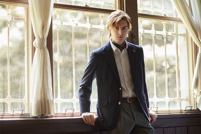 日本上陸50周年を記念したアニバーサリー刺繍入りのジャケットや、アーカイブから復刻したタータンチェックを用いた商品を展開